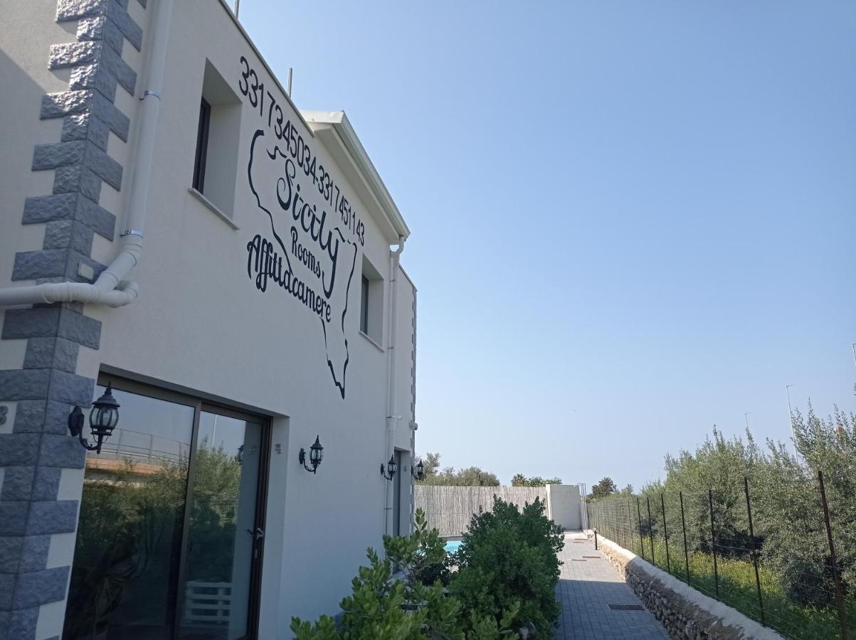 Sicily Rooms Appartamenti Карини Экстерьер фото
