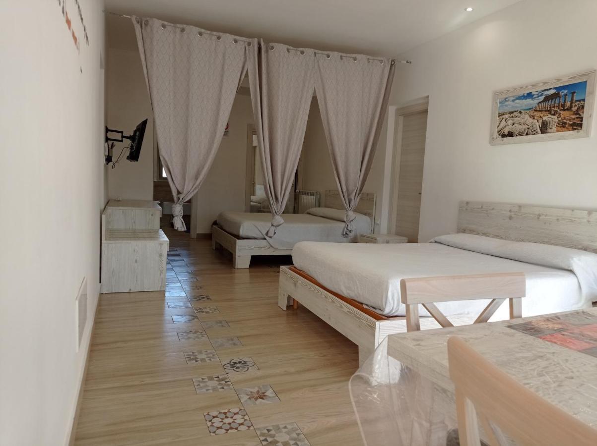 Sicily Rooms Appartamenti Карини Номер фото