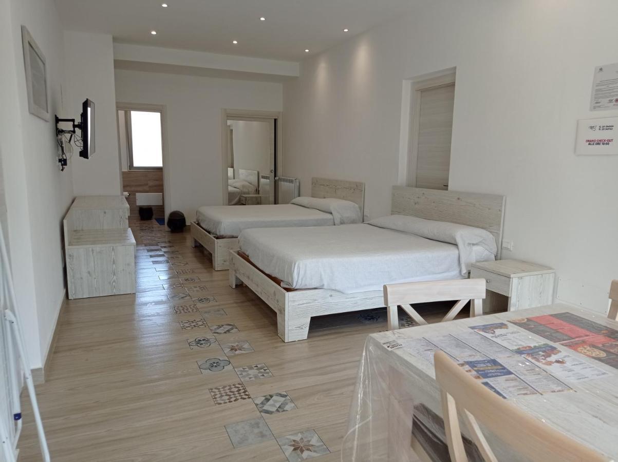 Sicily Rooms Appartamenti Карини Экстерьер фото