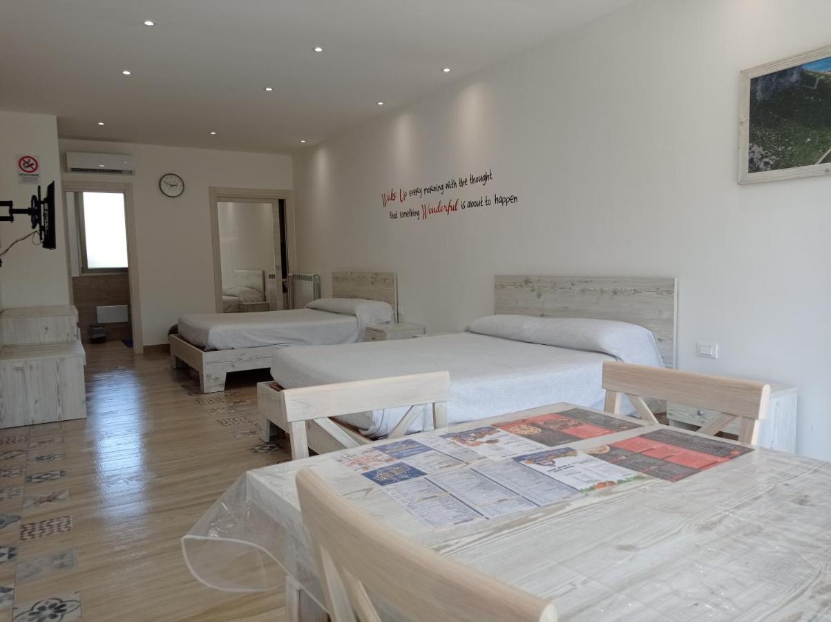Sicily Rooms Appartamenti Карини Номер фото