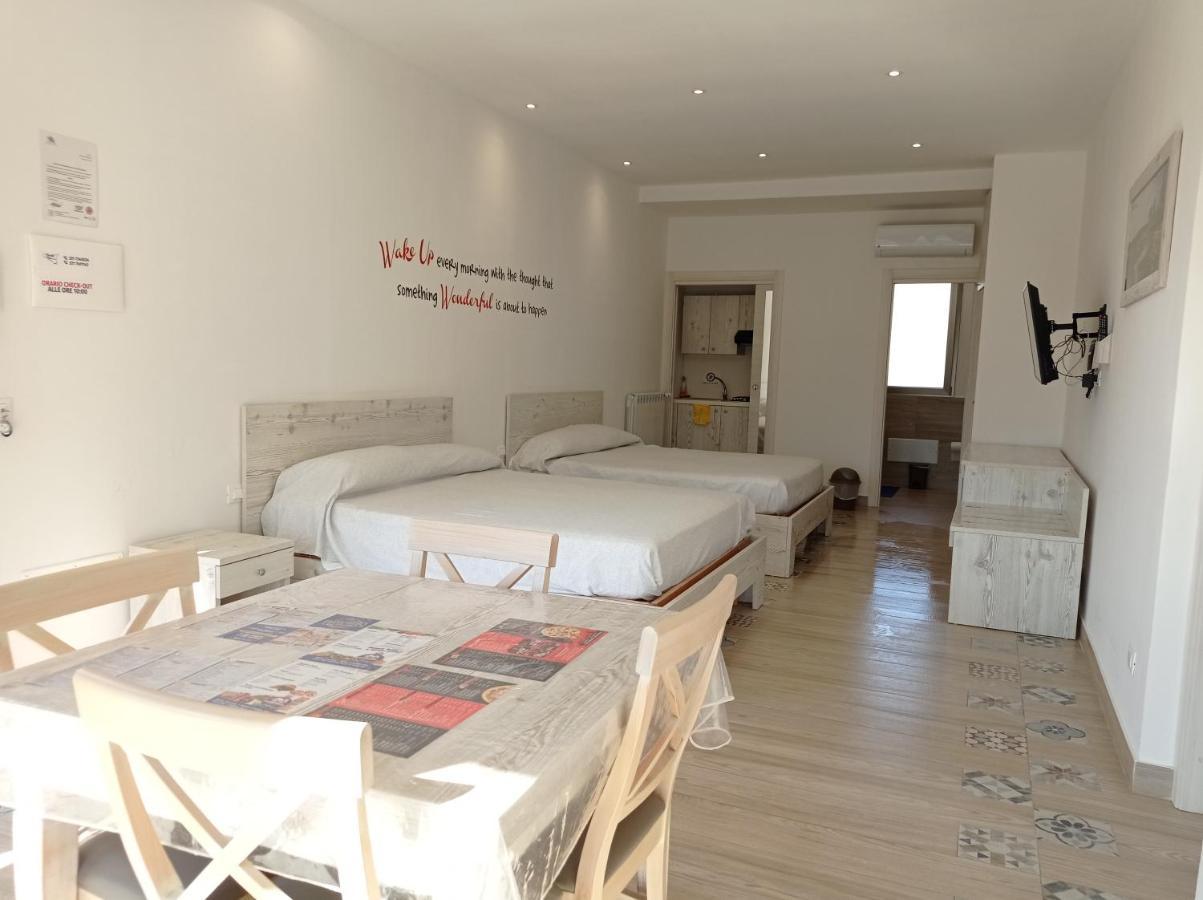 Sicily Rooms Appartamenti Карини Экстерьер фото