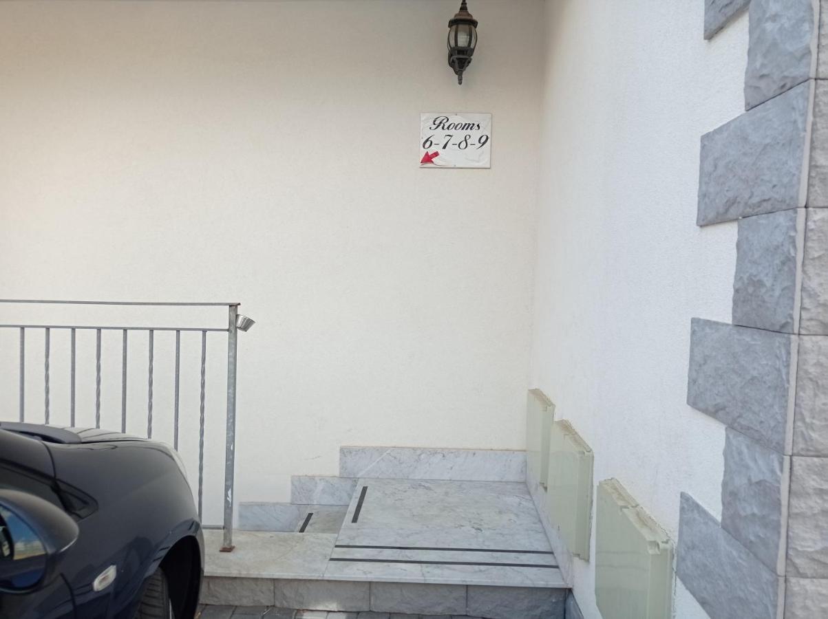 Sicily Rooms Appartamenti Карини Экстерьер фото