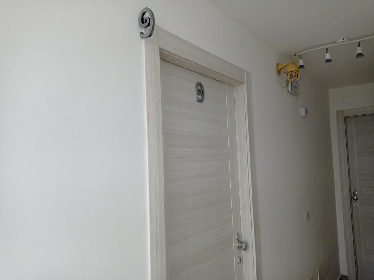 Sicily Rooms Appartamenti Карини Экстерьер фото