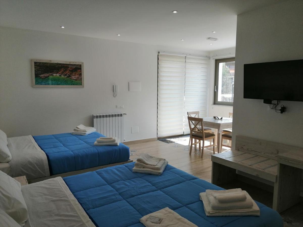 Sicily Rooms Appartamenti Карини Экстерьер фото