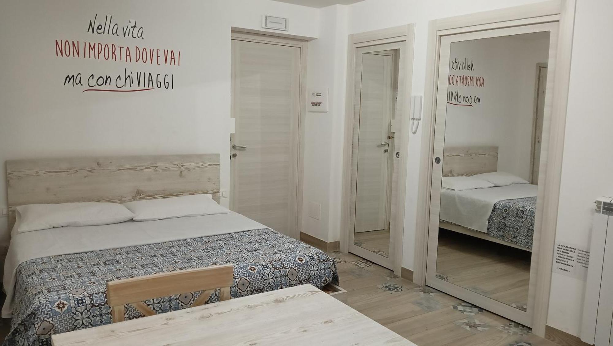 Sicily Rooms Appartamenti Карини Экстерьер фото