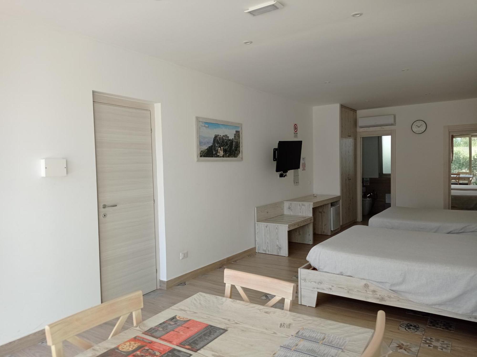 Sicily Rooms Appartamenti Карини Номер фото