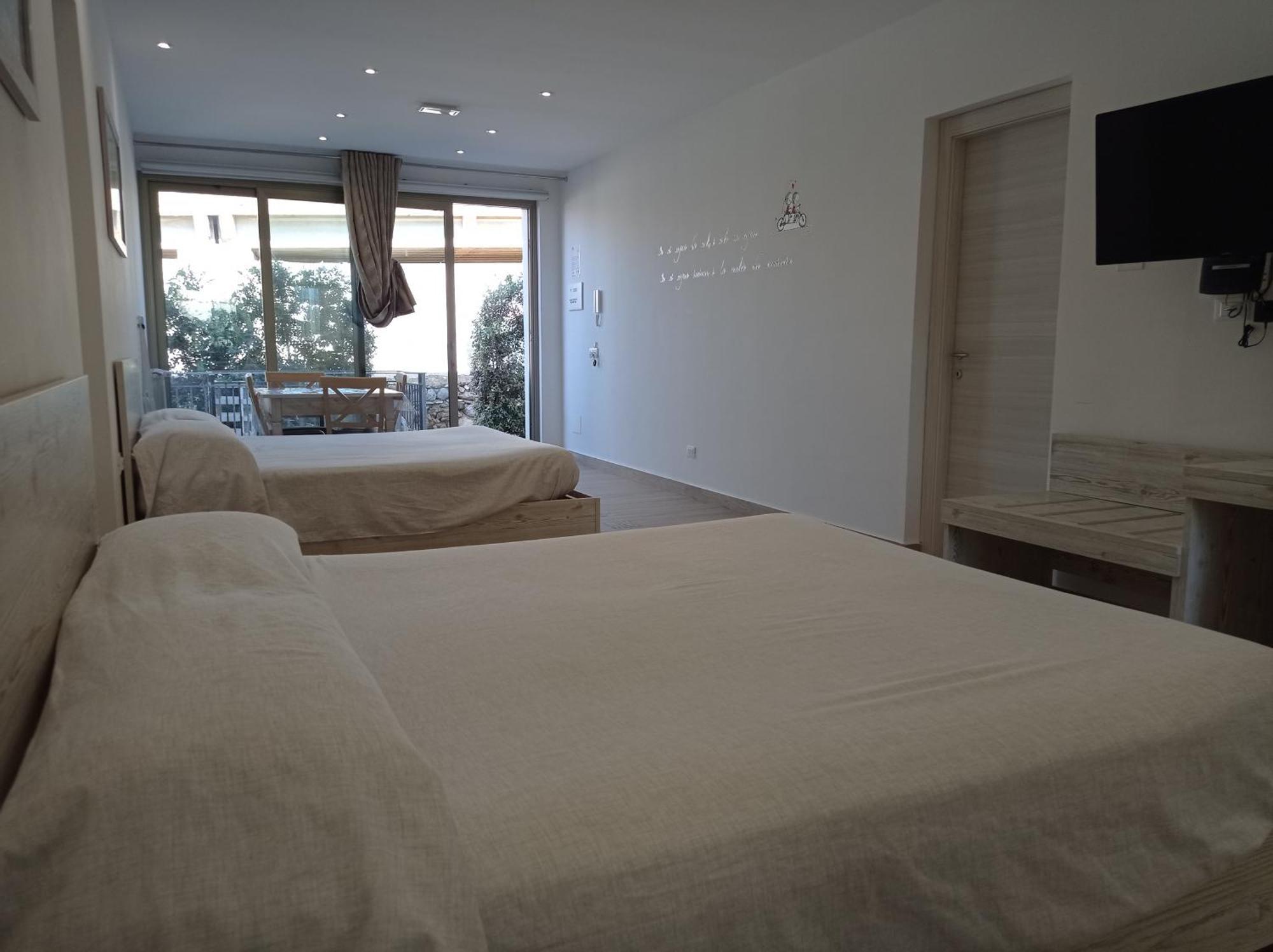 Sicily Rooms Appartamenti Карини Номер фото